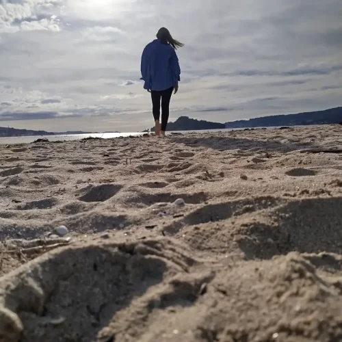 Nuevo horizonte, imagen inspiradora de cambio y oportunidades con Sandra Acuña